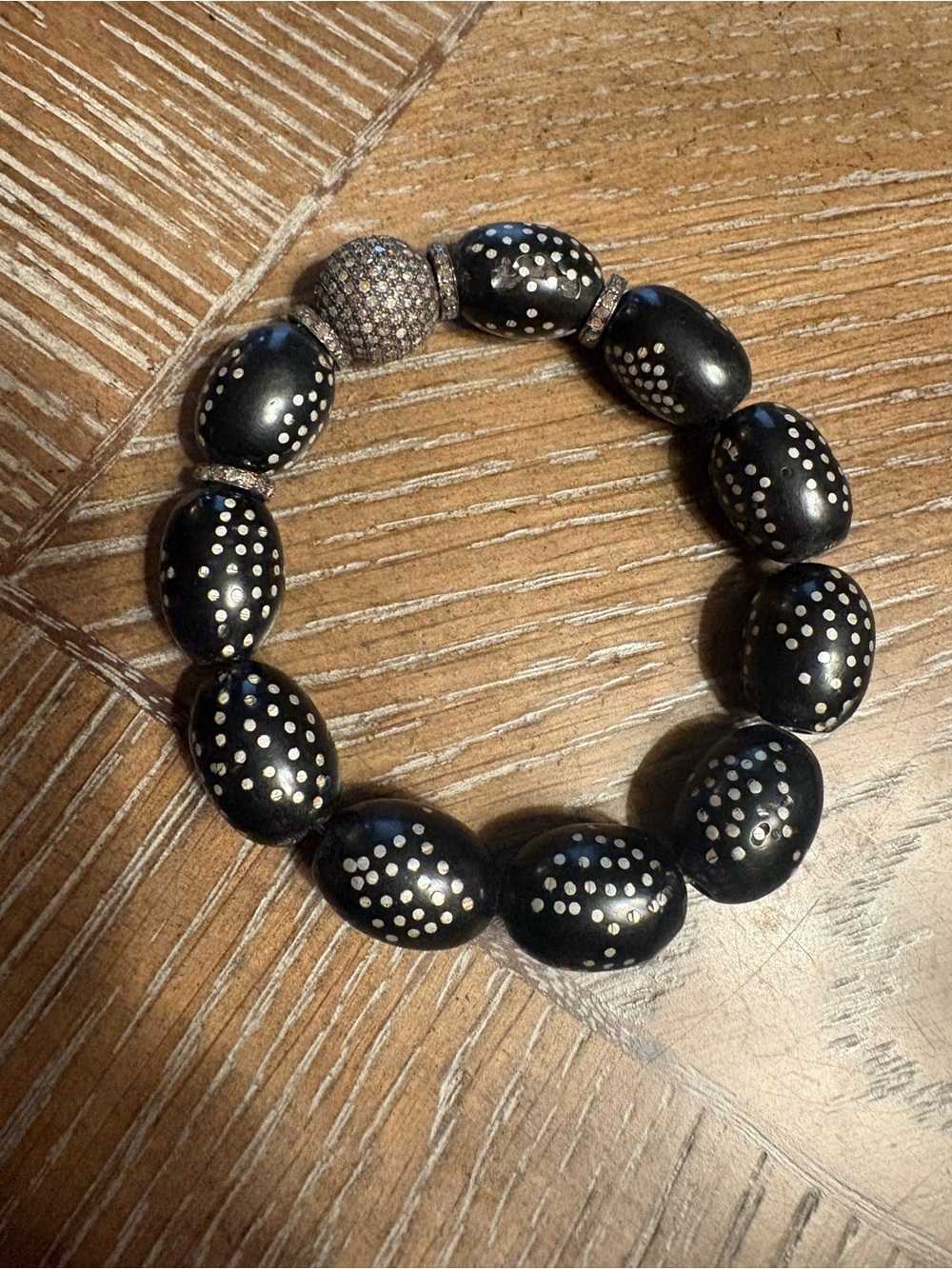 Sheryl Lowe Black Beaded Stretch Bracelet with Silver Dot Beads